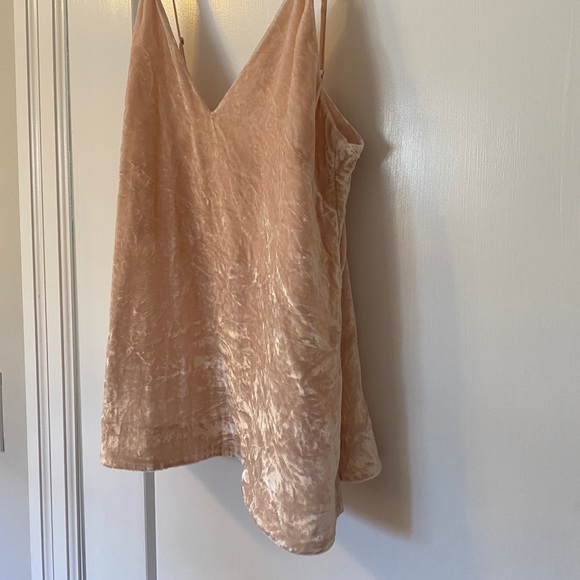Velvet pale pink camisole - Picture 2 of 6